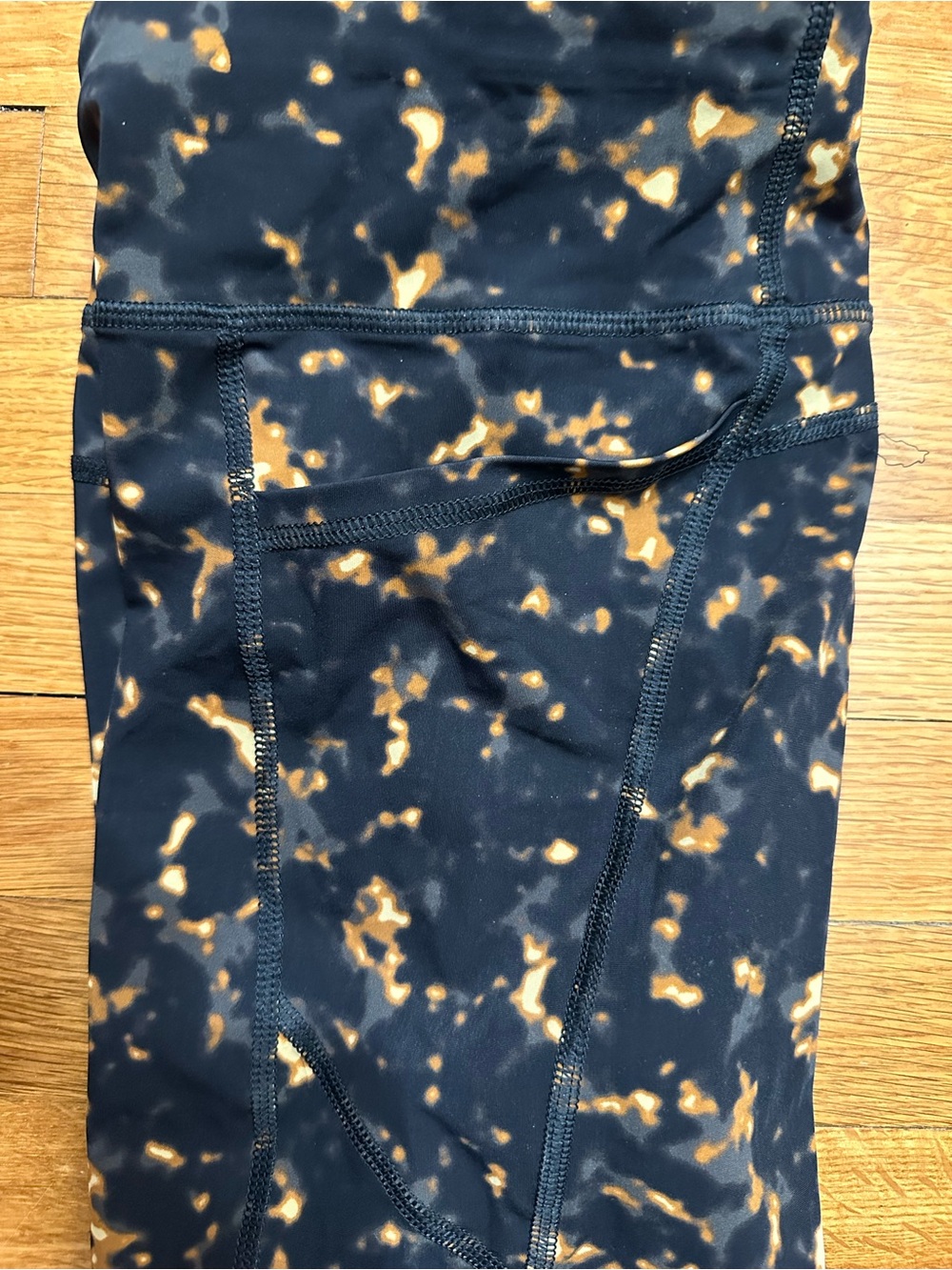 Sweaty Betty Zero Gravity Leggings Medium Excellent condition - Picture 6 of 7